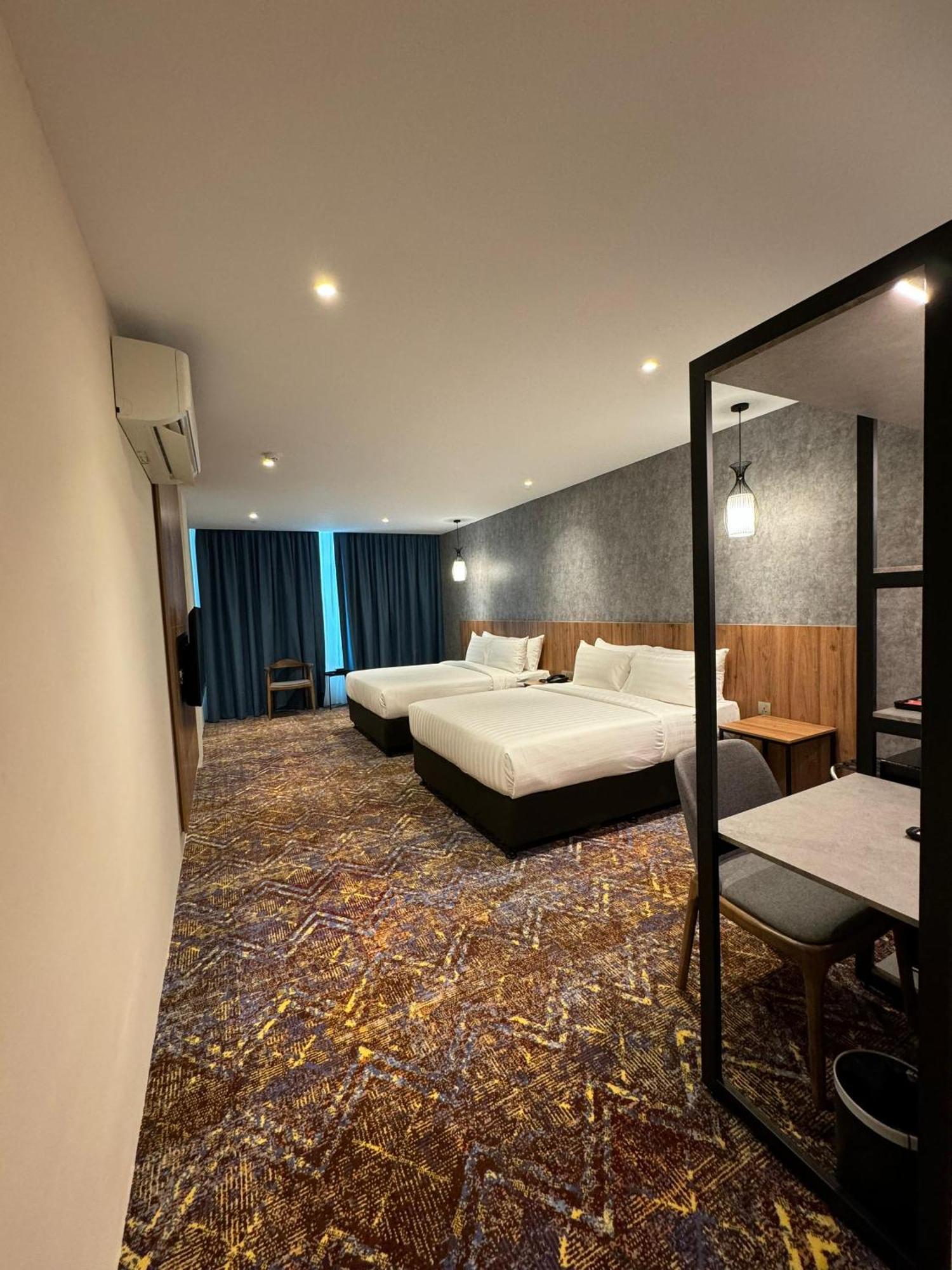 Le'Genda Hotel كاجانغ المظهر الخارجي الصورة