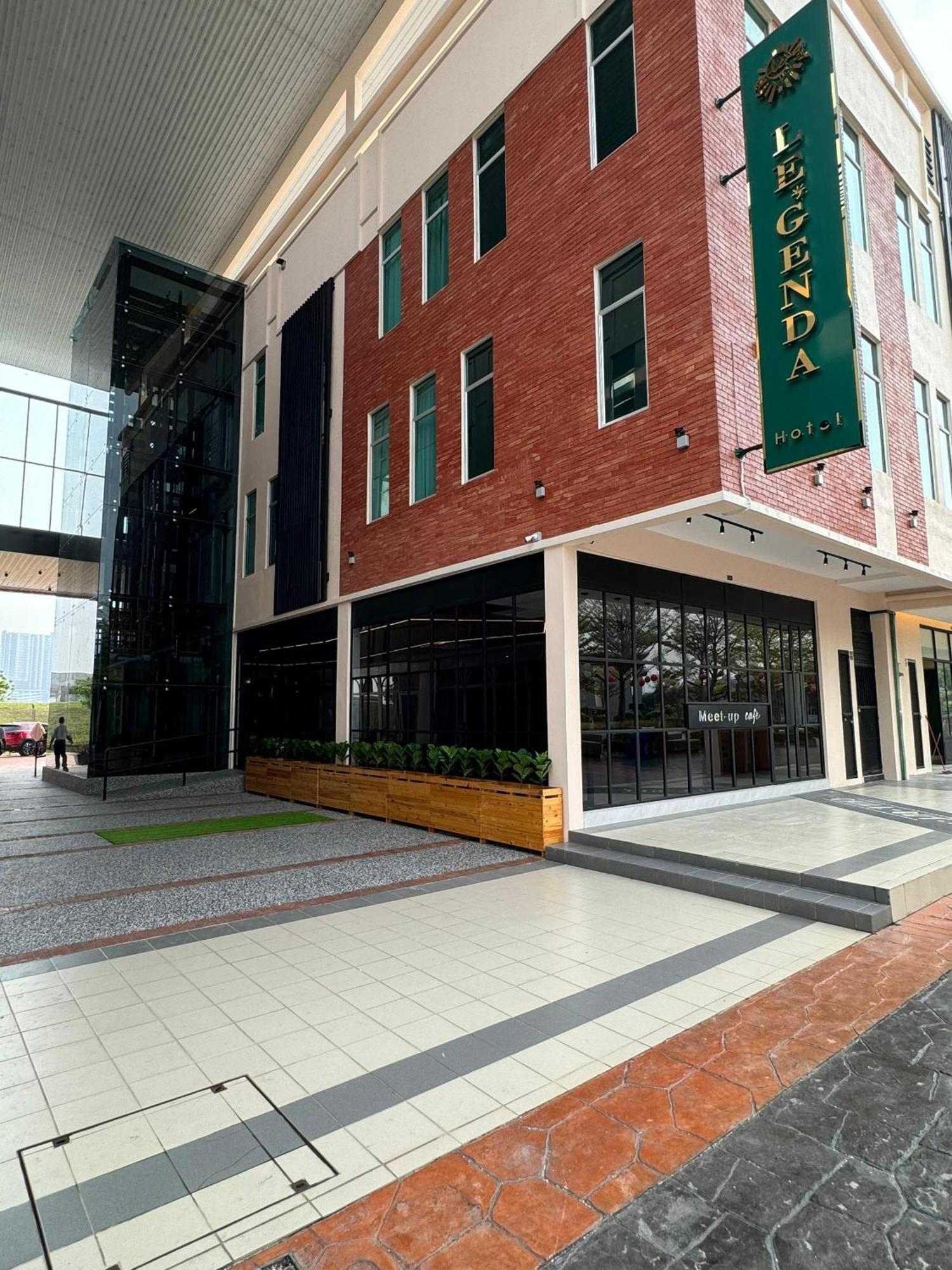Le'Genda Hotel كاجانغ المظهر الخارجي الصورة